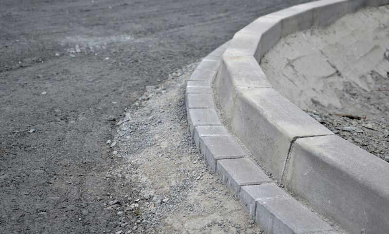 Concrete Curb
